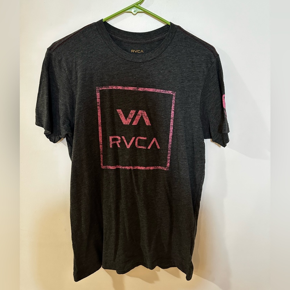 RVCA Men’s T-shirt Breast Cancer Symbol